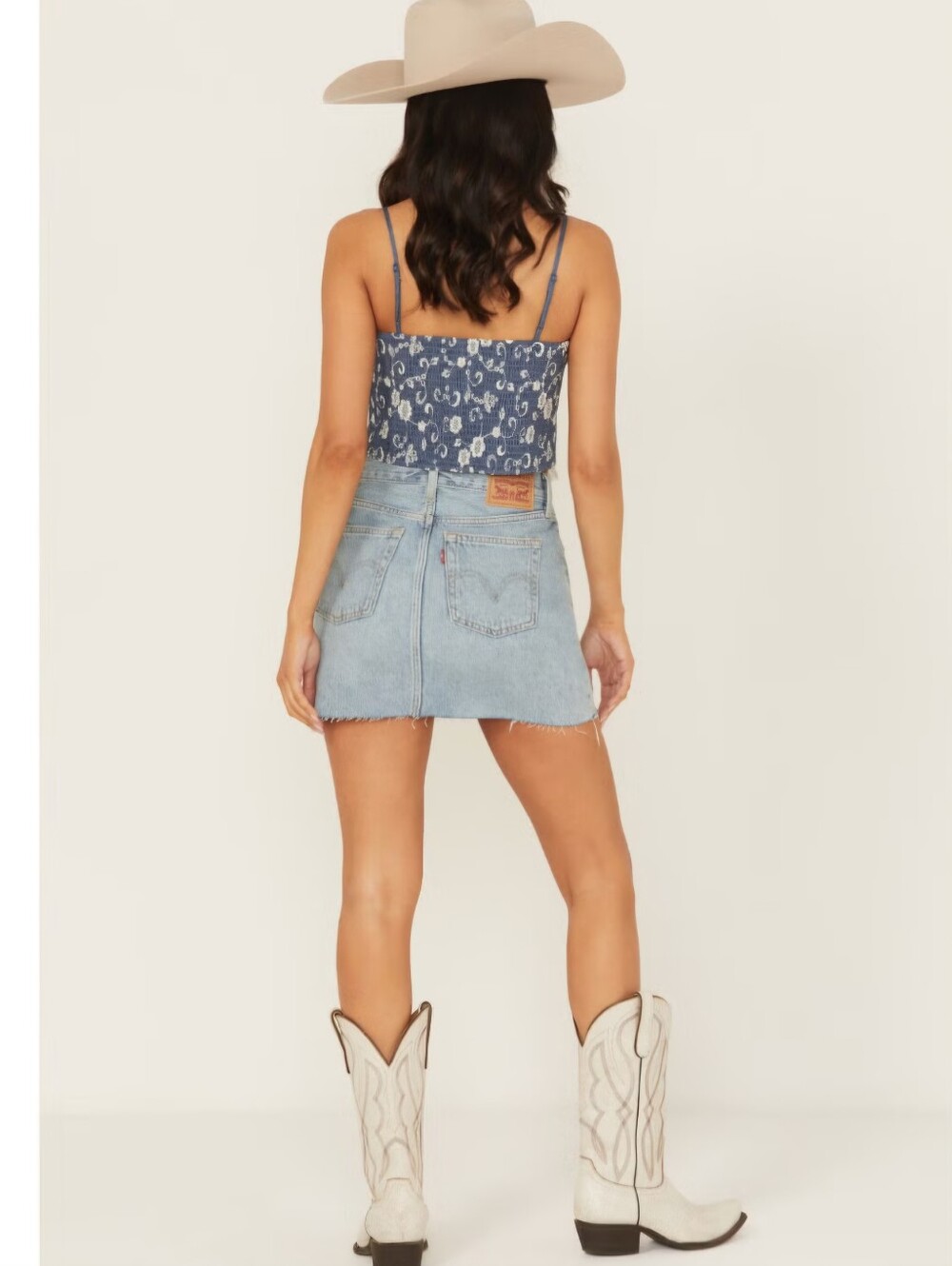 LEVI'S WoMEN'S ICON LIGHT WASH RAW HEM DENIM MINI SKIRT